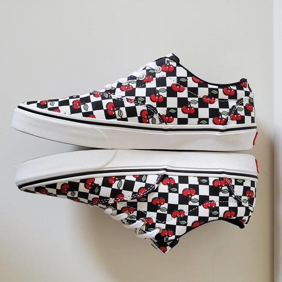 ❌️Sold❌️ VANS Doheny Cherry Checkerboard Skate Shoes US Size 4.5 - Picture 5 of 8